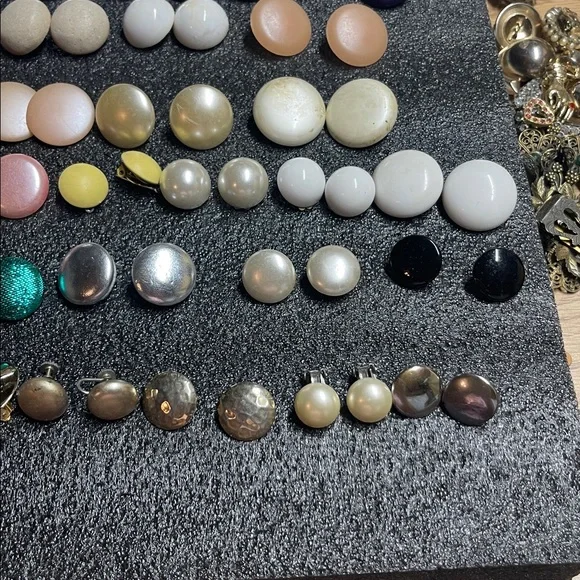 33 Vintage Pairs Of Clip On’s & Screw On’s Earring Bundle.